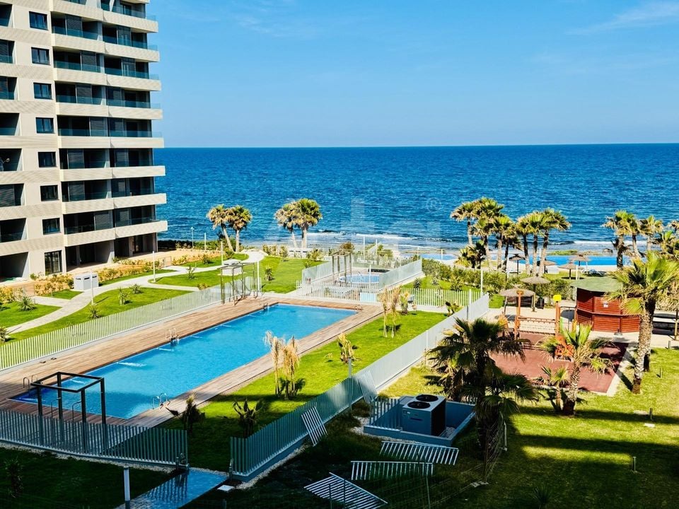 2 bedroom Apartment in Torrevieja - CT100313 - Photo - 1