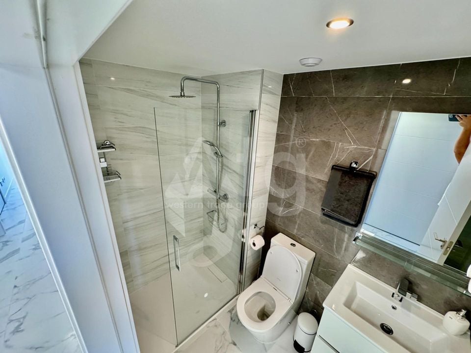 2 bedroom Apartment in Torrevieja - CT100313 - Photo - 11