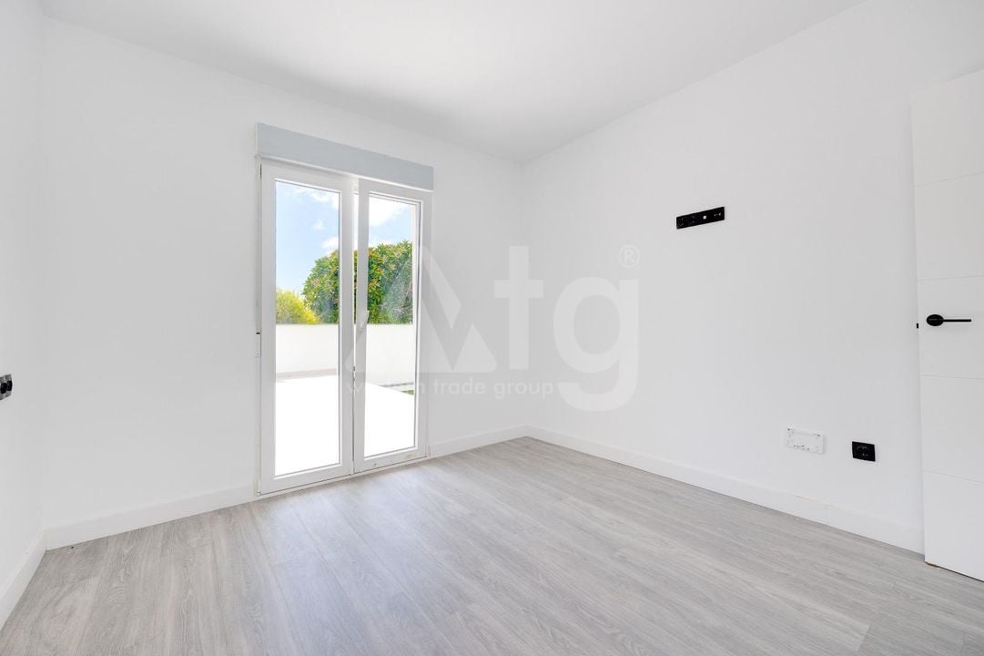 4 bedroom Villa in Torrevieja - SHL101737 - Photo - 11