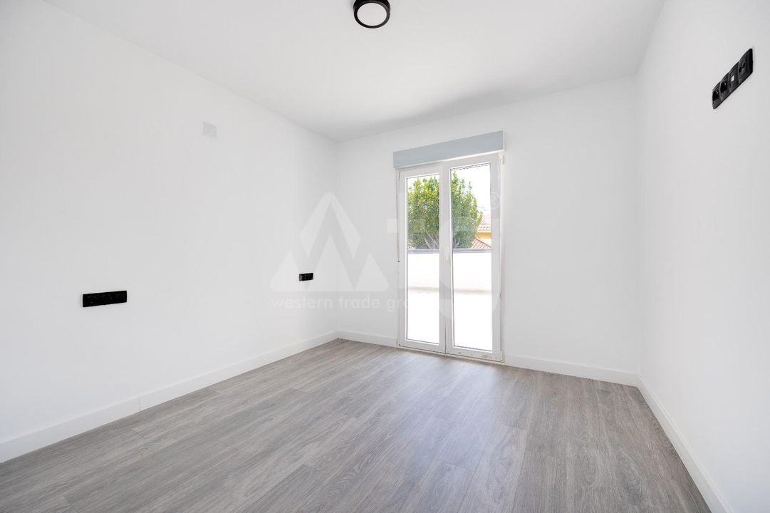 4 bedroom Villa in Torrevieja - SHL101737 - Photo - 13
