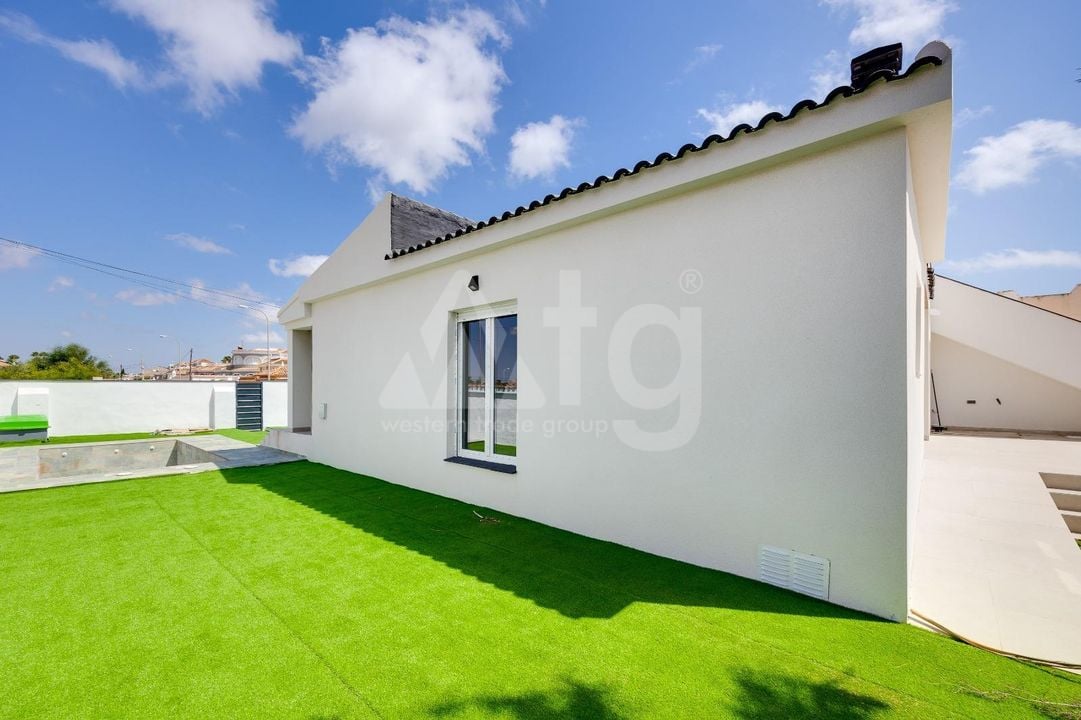 4 bedroom Villa in Torrevieja - SHL101737 - Photo - 27