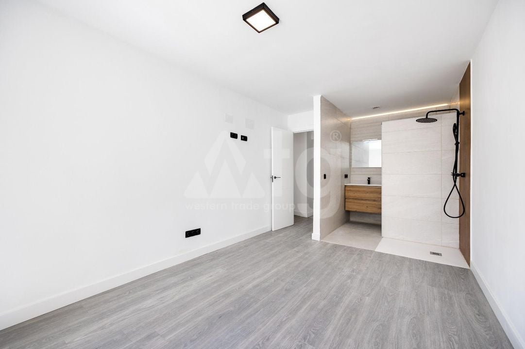 4 bedroom Villa in Torrevieja - SHL101737 - Photo - 19