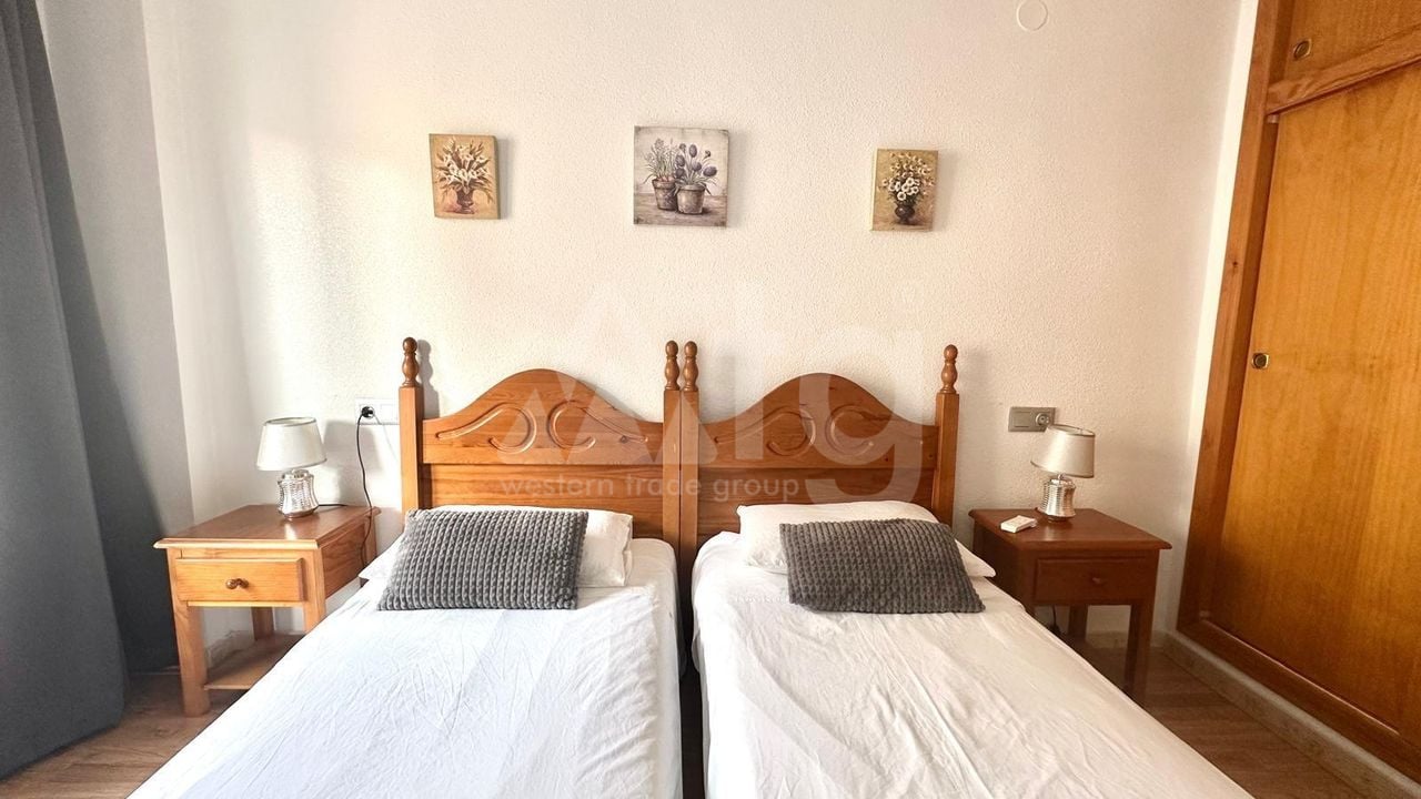 2 bedroom Apartment in Torrevieja - CT101988 - Photo - 17