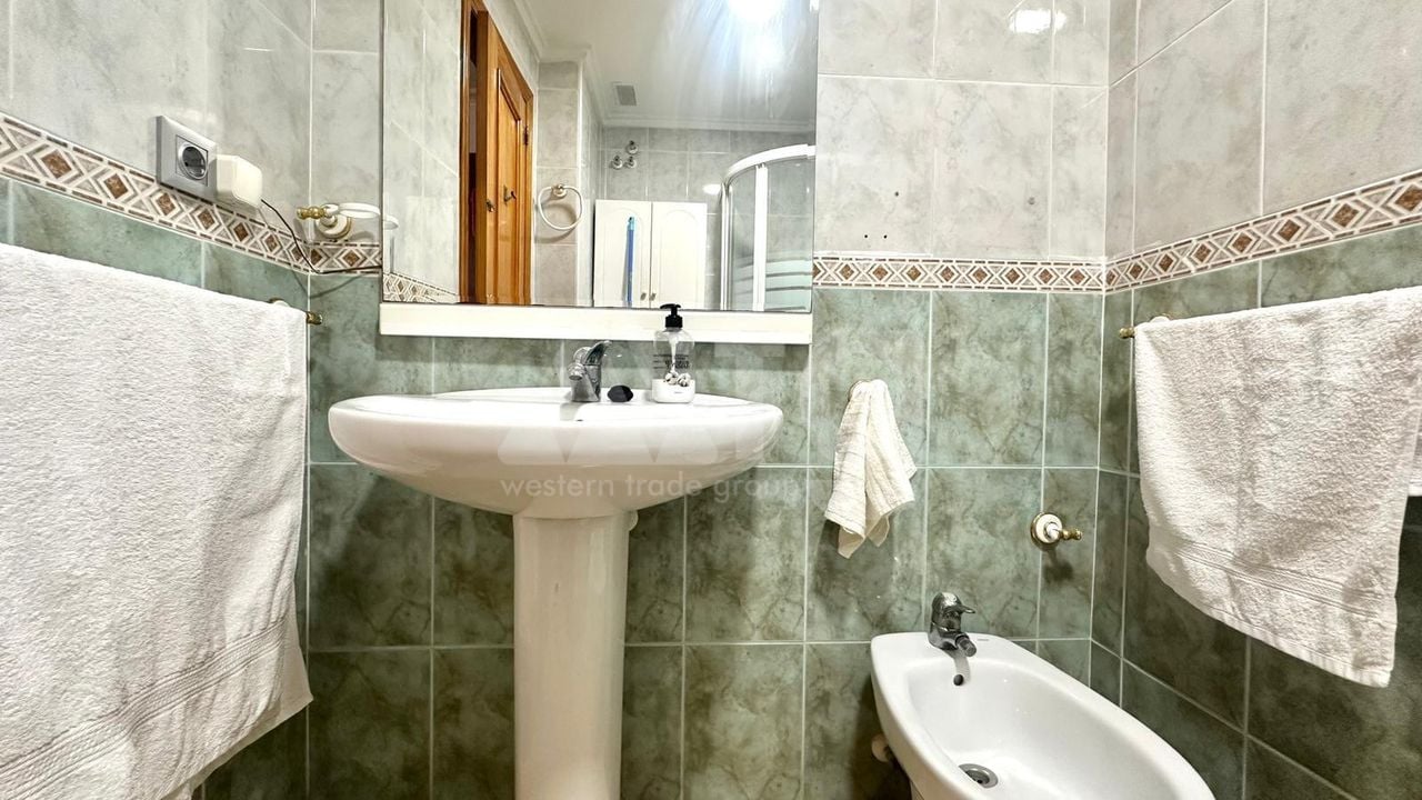 2 bedroom Apartment in Torrevieja - CT101988 - Photo - 19