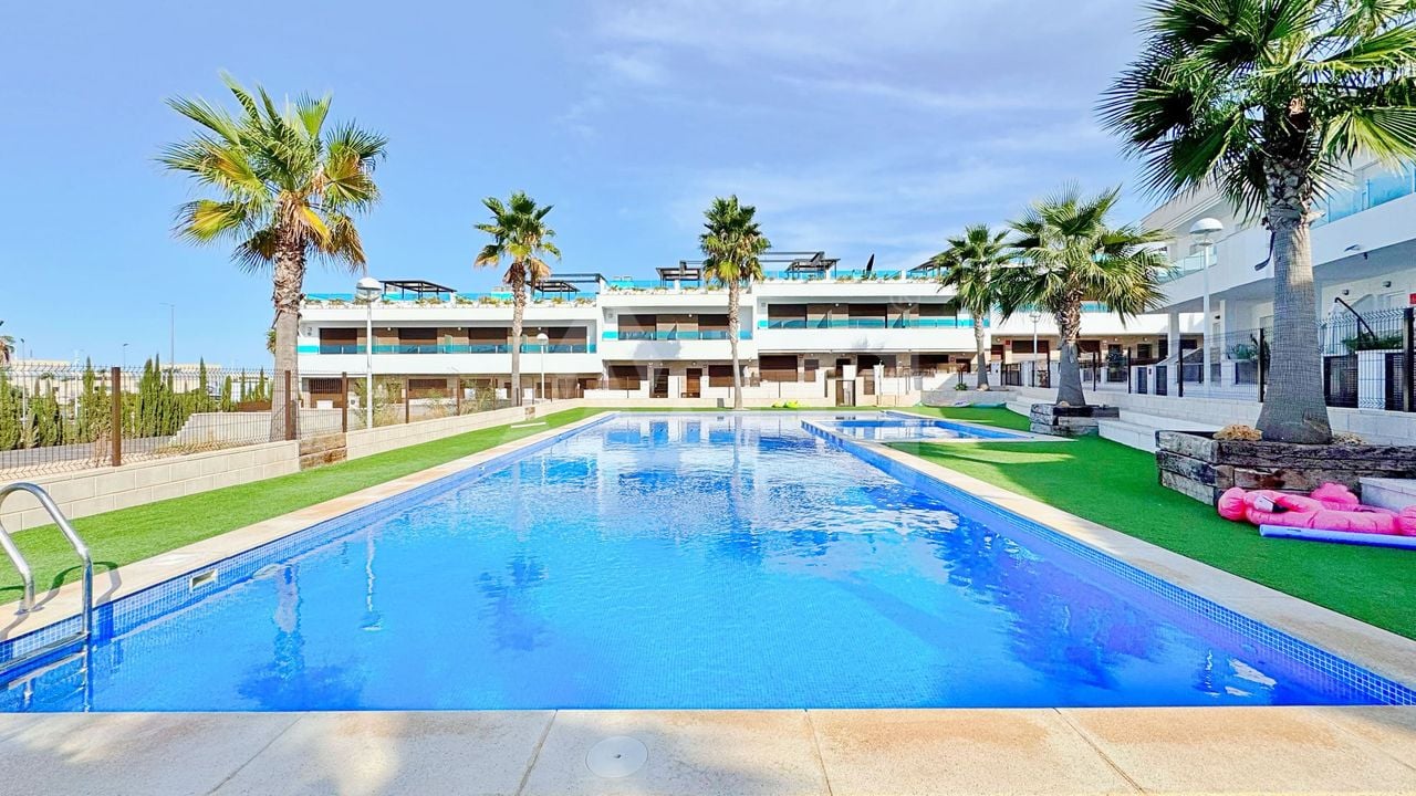 3 bedroom Townhouse in Torrevieja - B102808 - Photo - 2