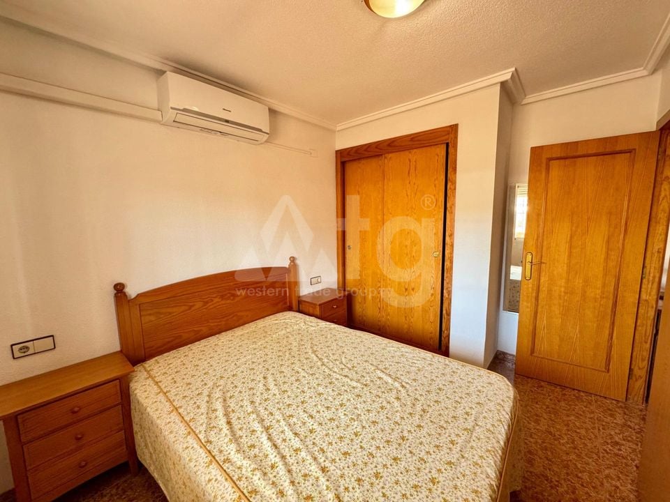 2 bedroom Penthouse in Torrevieja - CRR103095 - Photo - 11