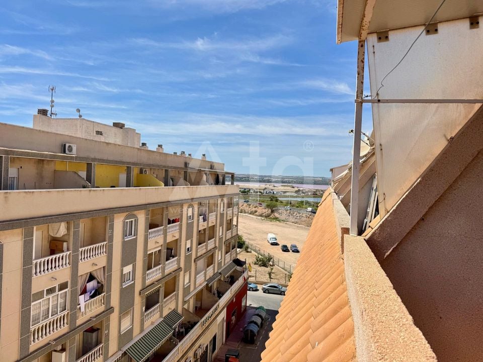 2 bedroom Penthouse in Torrevieja - CRR103095 - Photo - 21