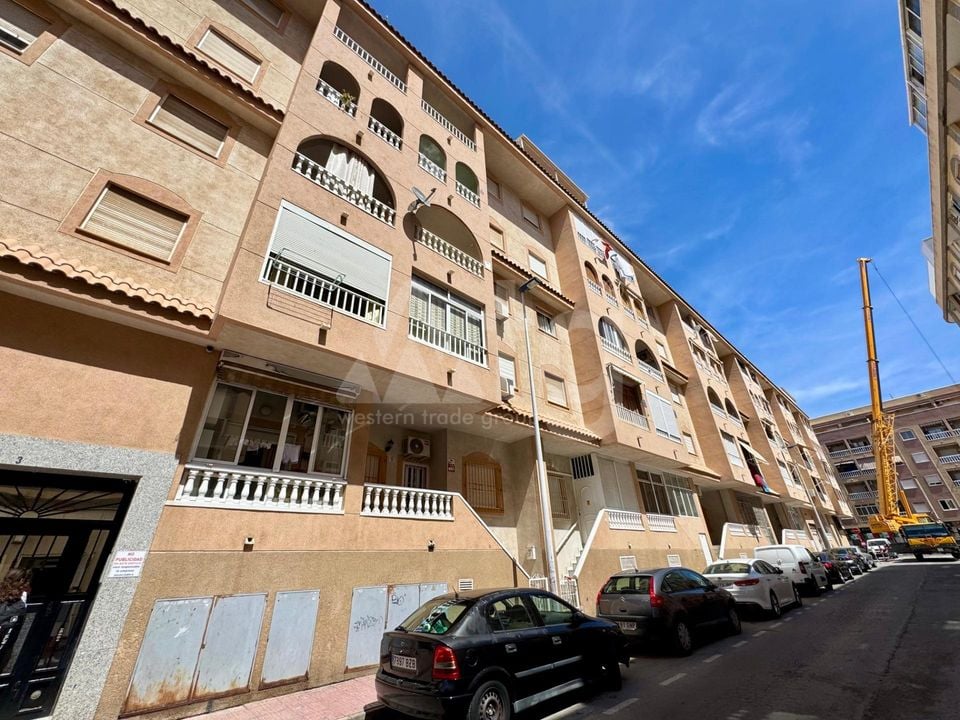 2 bedroom Penthouse in Torrevieja - CRR103095 - Photo - 1