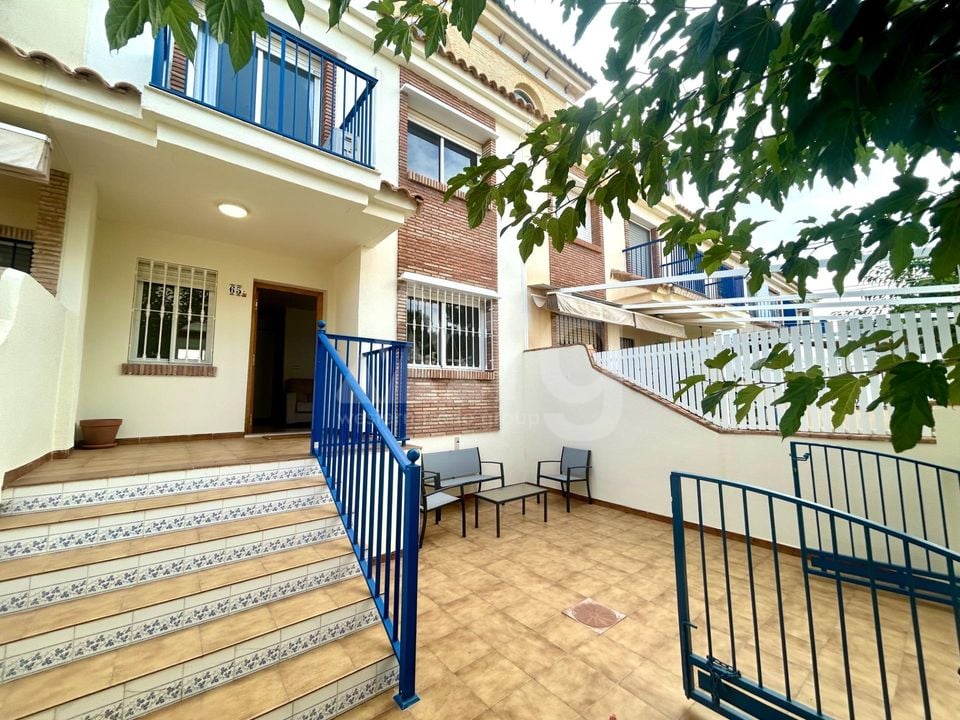 3 bedroom Villa in Orihuela Costa - URE103101 - Photo - 3