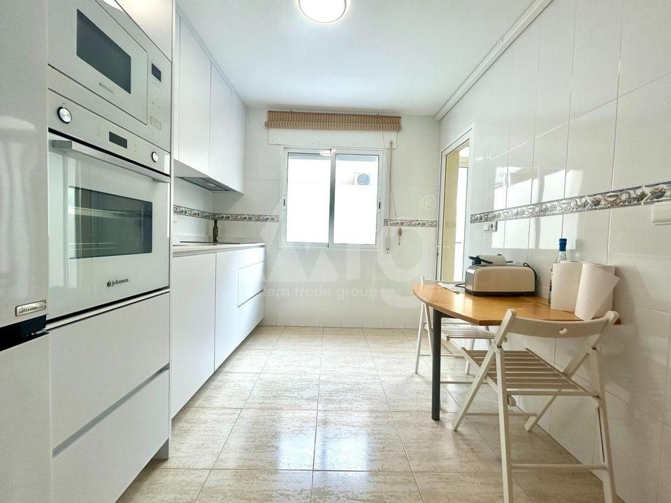 3 bedroom Villa in Orihuela Costa - URE103101 - Photo - 6