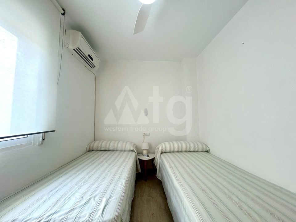 3 bedroom Villa in Orihuela Costa - URE103101 - Photo - 16