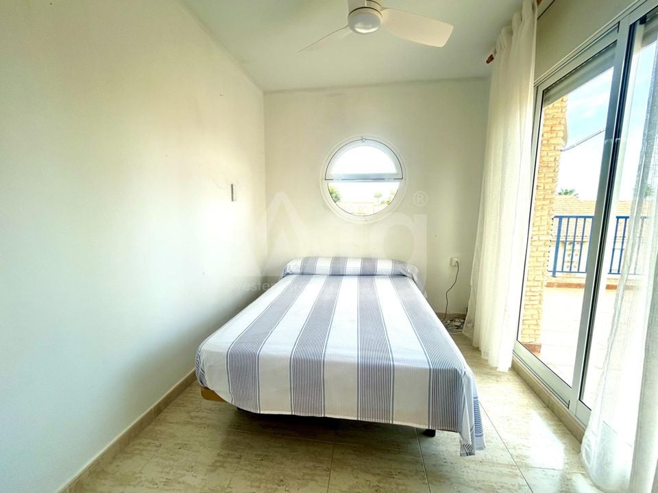 3 bedroom Villa in Orihuela Costa - URE103101 - Photo - 11