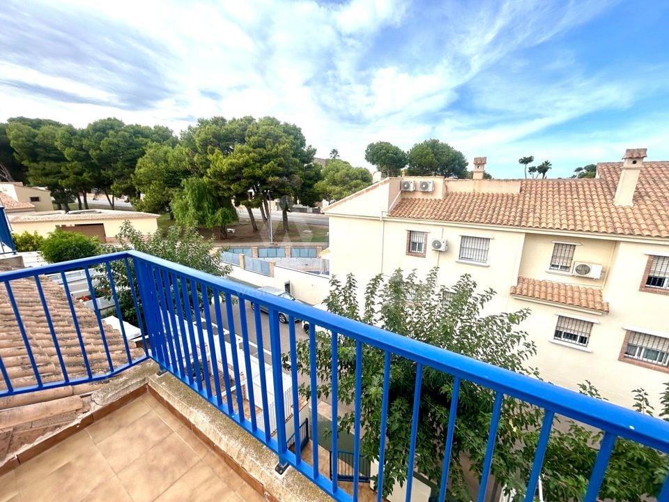 3 bedroom Villa in Orihuela Costa - URE103101 - Photo - 22