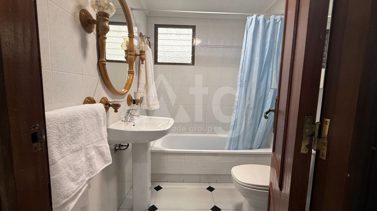 3 bedroom Apartment in Torrevieja - RCJ147367 - Photo - 20