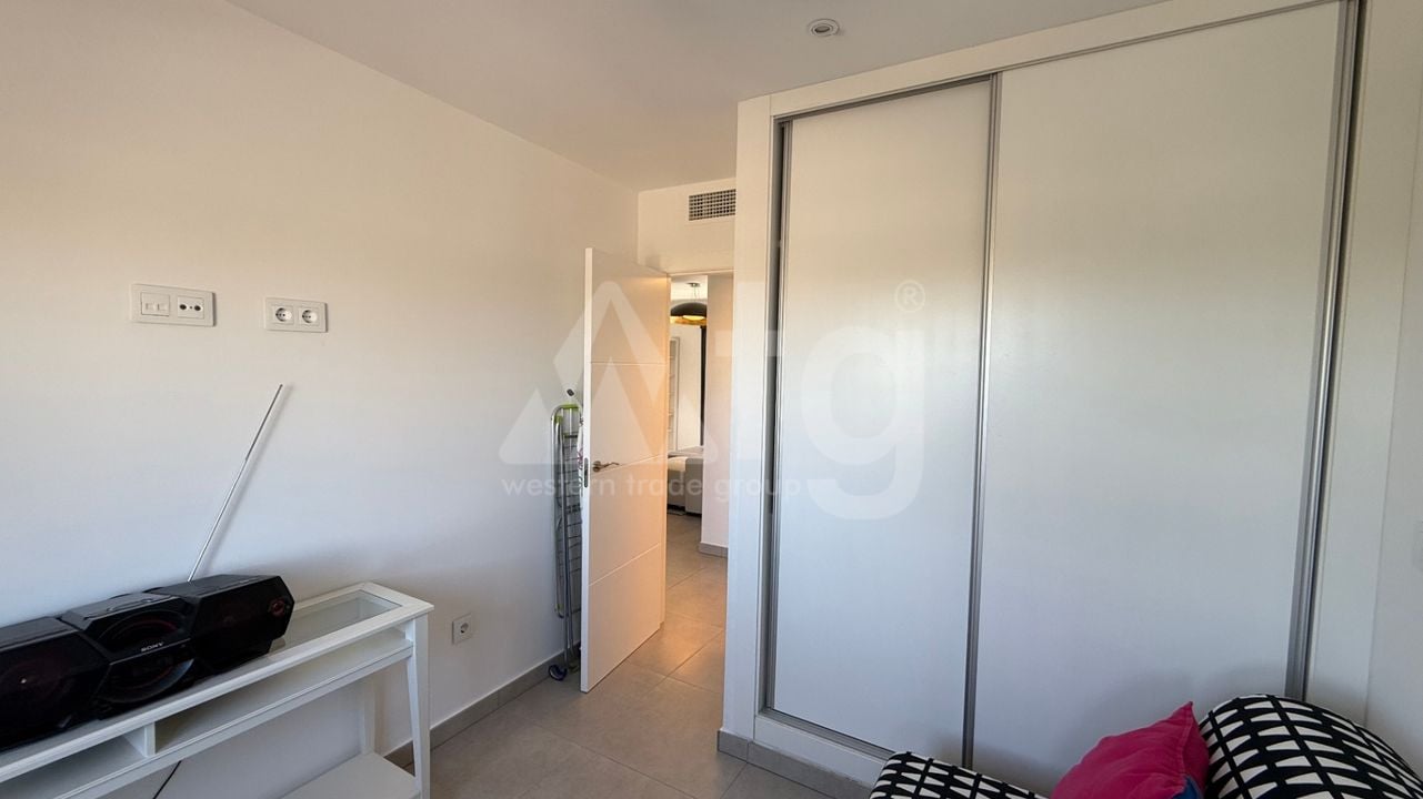 2 bedroom Penthouse in Pilar de la Horadada - RCJ147368 - Photo - 12