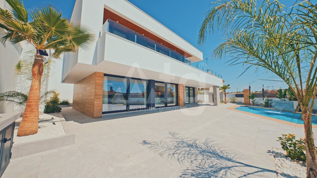 4 bedroom Villa in Ciudad Quesada - IC145448 - Photo - 4
