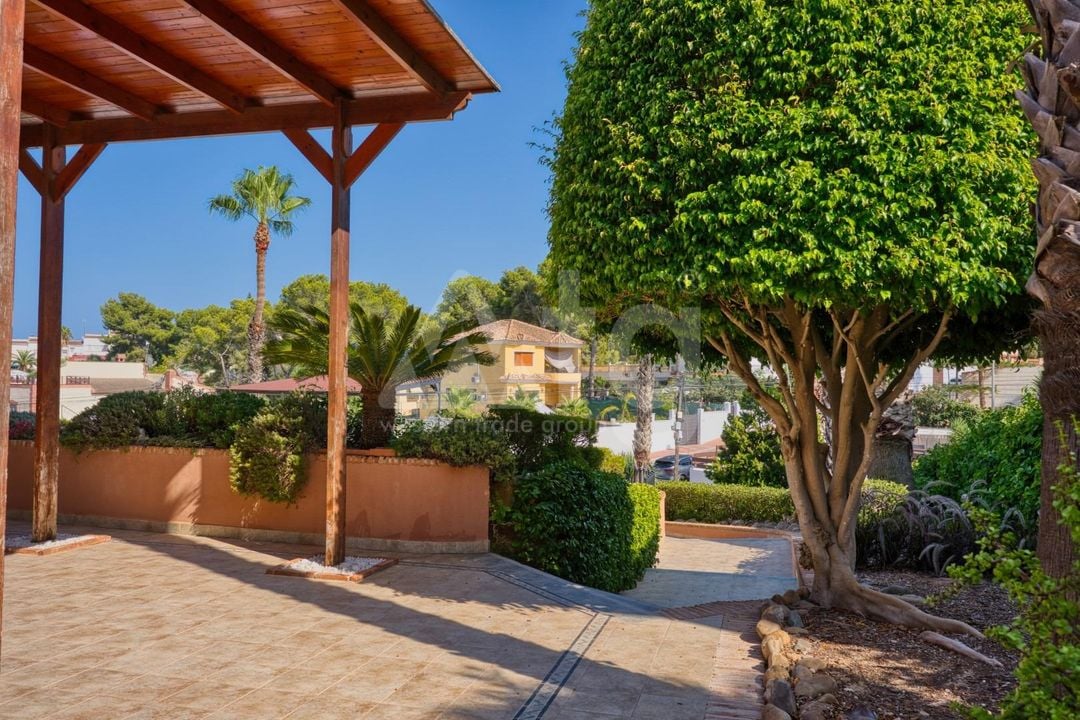 4 bedroom Villa in Los Balcones - SHL104324 - Photo - 9
