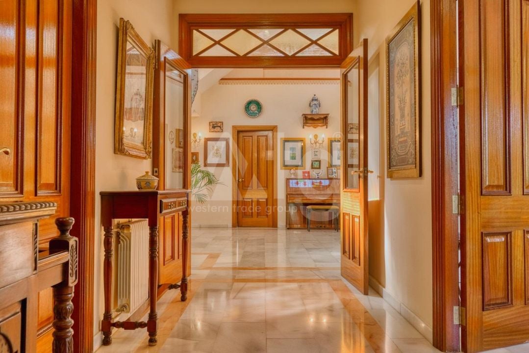 4 bedroom Villa in Los Balcones - SHL104324 - Photo - 4