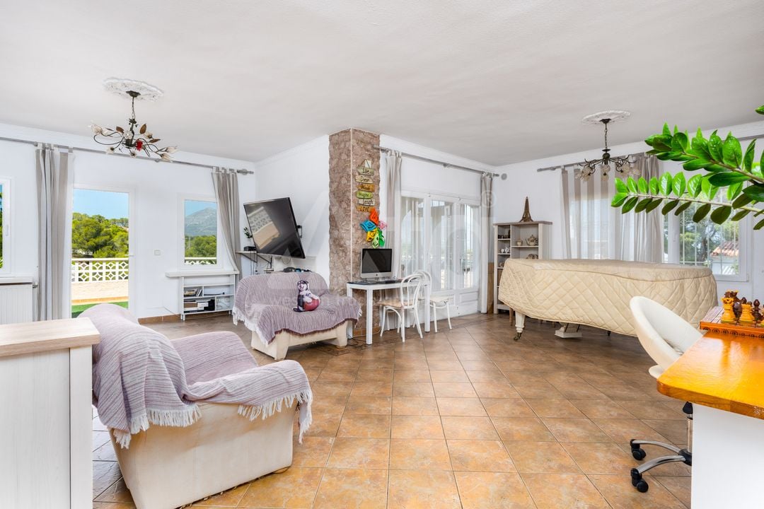5 bedroom Villa in Alfaz del Pi - CGN105752 - Photo - 4