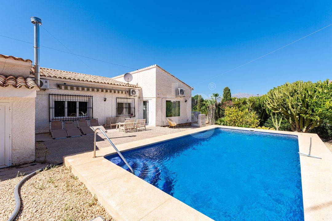 3 bedroom Villa in Albir - CGN105755 - Photo - 16