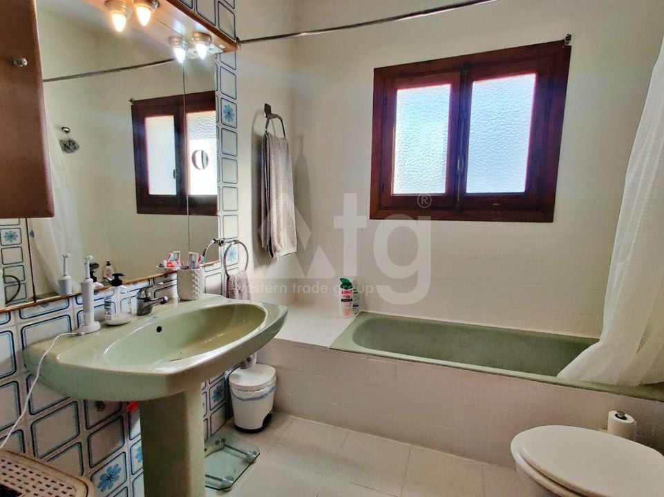 Villa de 4 chambres à Calp - BVS106018 - Photo - 18