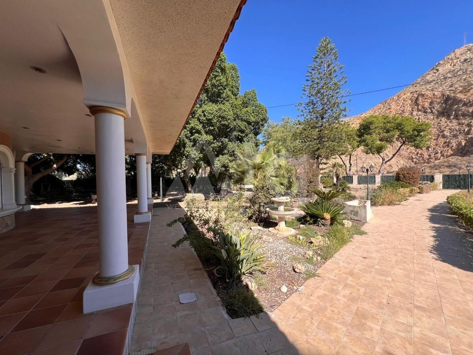7 bedroom Villa in Callosa De Segura - SHL106076 - Photo - 17