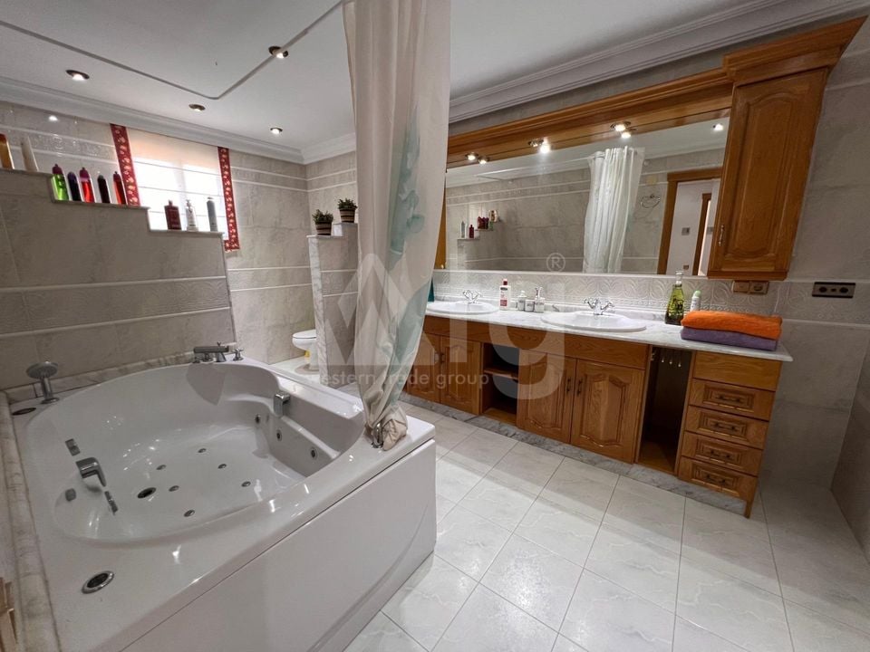7 bedroom Villa in Callosa De Segura - SHL106076 - Photo - 11