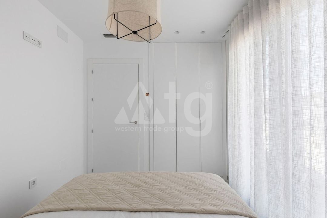 3 bedroom Villa in Torrevieja - RUG147973 - Photo - 12