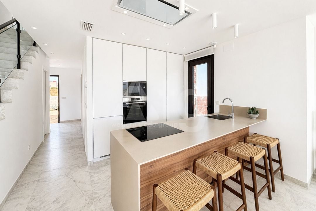 3 bedroom Villa in Torrevieja - RUG147973 - Photo - 5