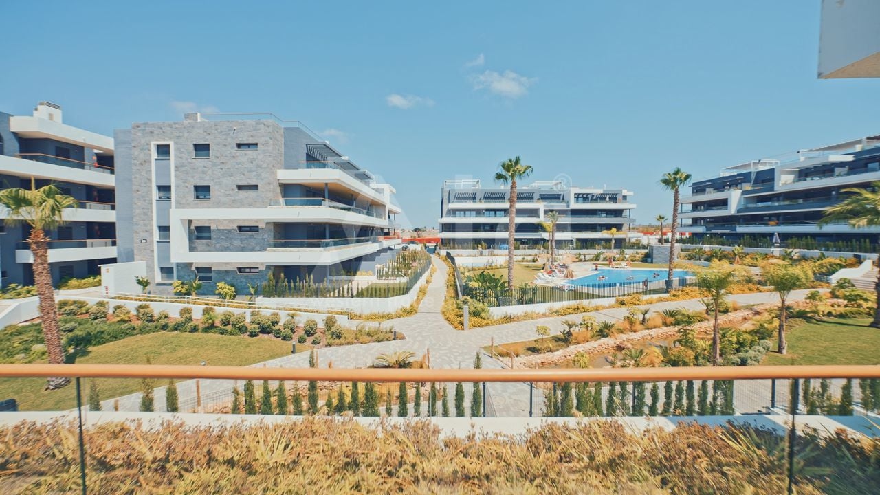 2 bedroom Bungalow in Torrevieja - IGM148053 - Photo - 3
