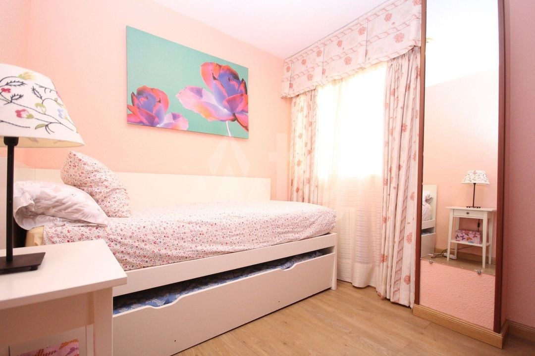 Apartament cu 4 dormitoare în Benidorm - BNB106531 - Imagini - 15