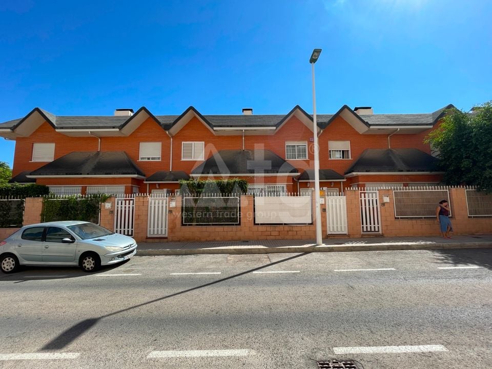 4 bedroom Townhouse in Elche - SLN106857 - Photo - 2