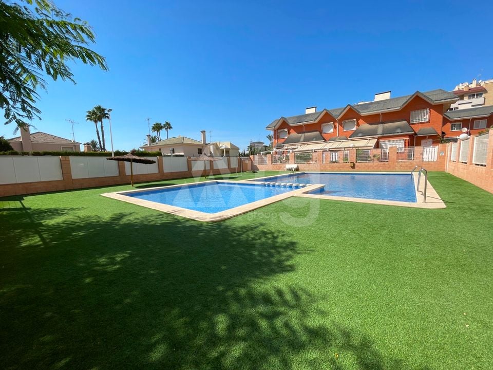 4 bedroom Townhouse in Elche - SLN106857 - Photo - 1