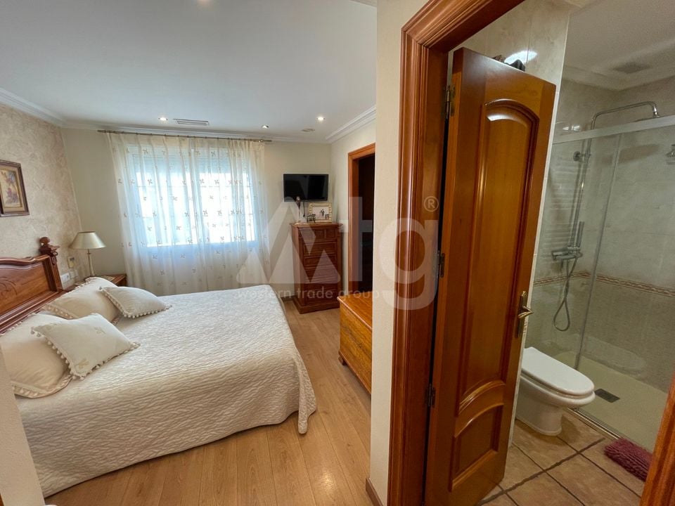 4 bedroom Townhouse in Elche - SLN106857 - Photo - 5