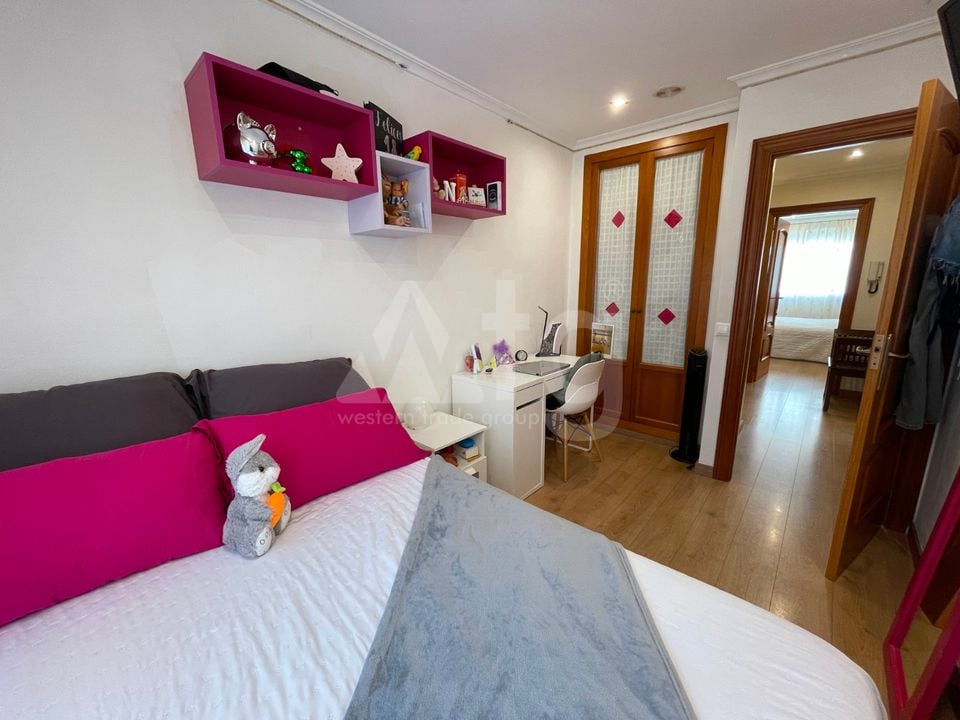 4 bedroom Townhouse in Elche - SLN106857 - Photo - 6