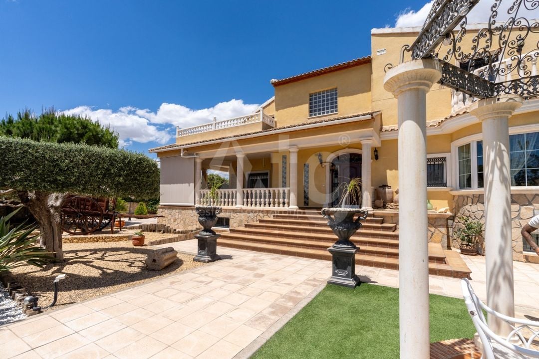Villa de 5 chambres à San Vicente del Raspeig - CBE107032 - Photo - 4