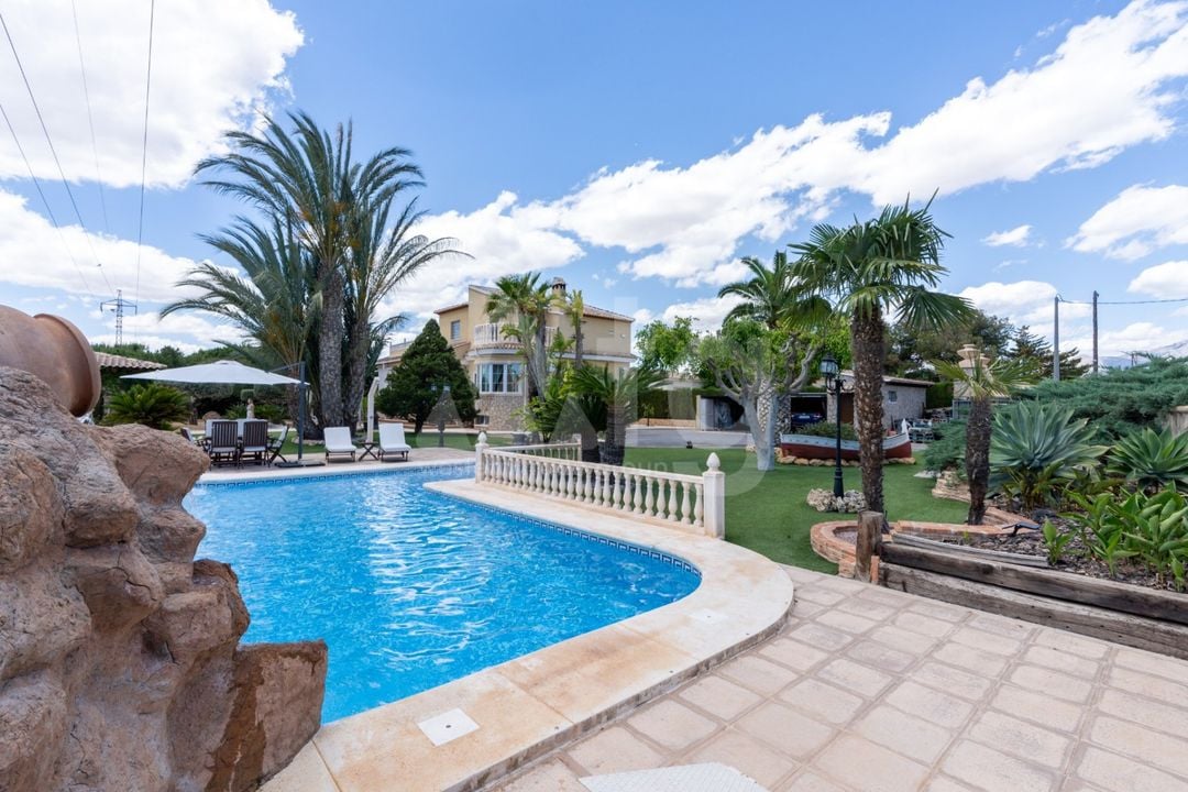 Villa de 5 chambres à San Vicente del Raspeig - CBE107032 - Photo - 49