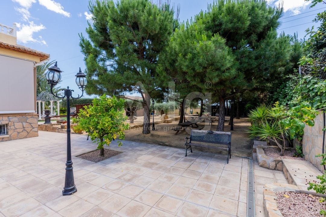 Villa de 5 chambres à San Vicente del Raspeig - CBE107032 - Photo - 42