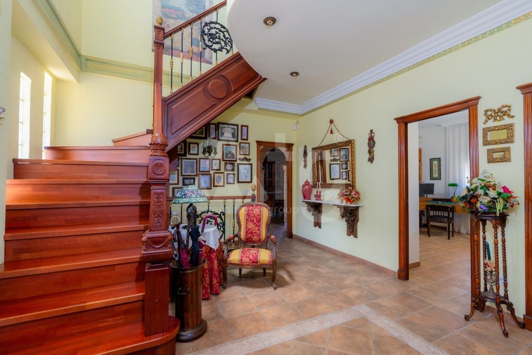 Villa de 5 chambres à San Vicente del Raspeig - CBE107032 - Photo - 10