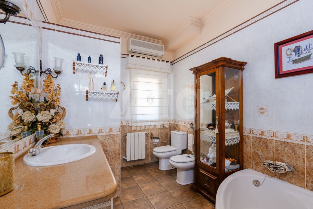 Villa de 5 chambres à San Vicente del Raspeig - CBE107032 - Photo - 21