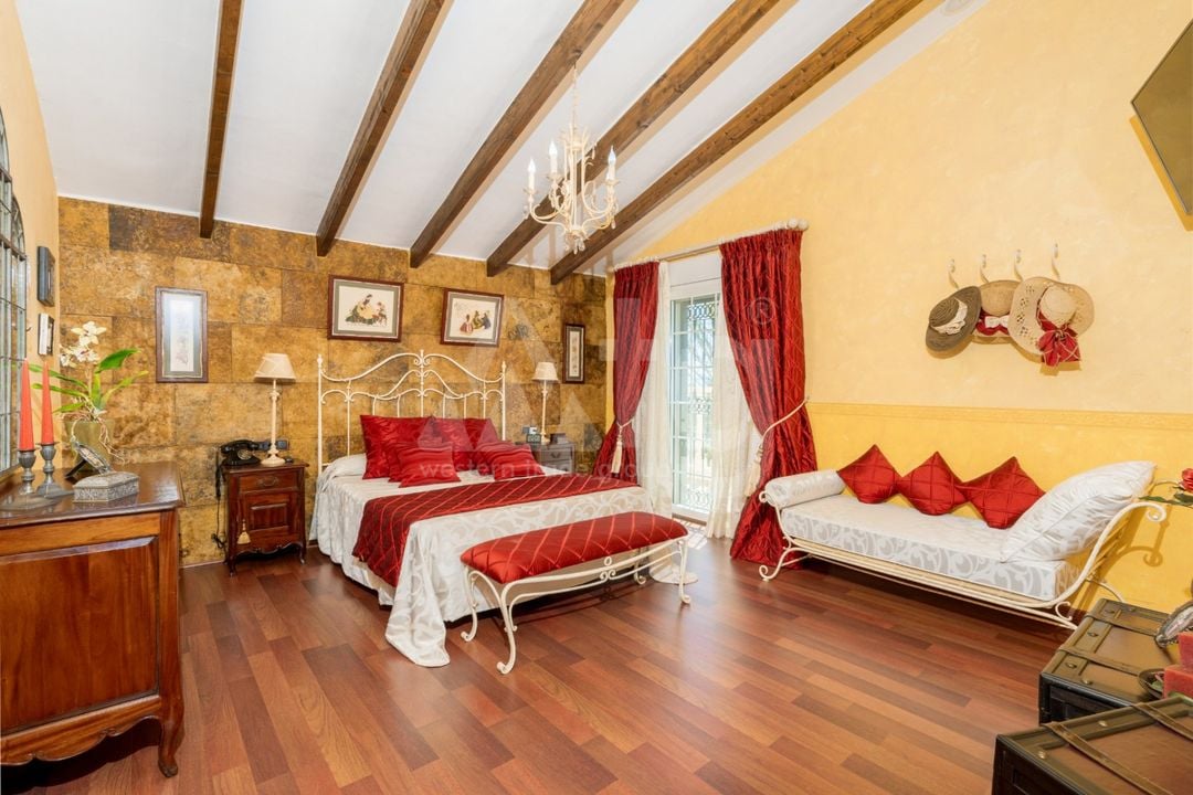 Villa de 5 chambres à San Vicente del Raspeig - CBE107032 - Photo - 16