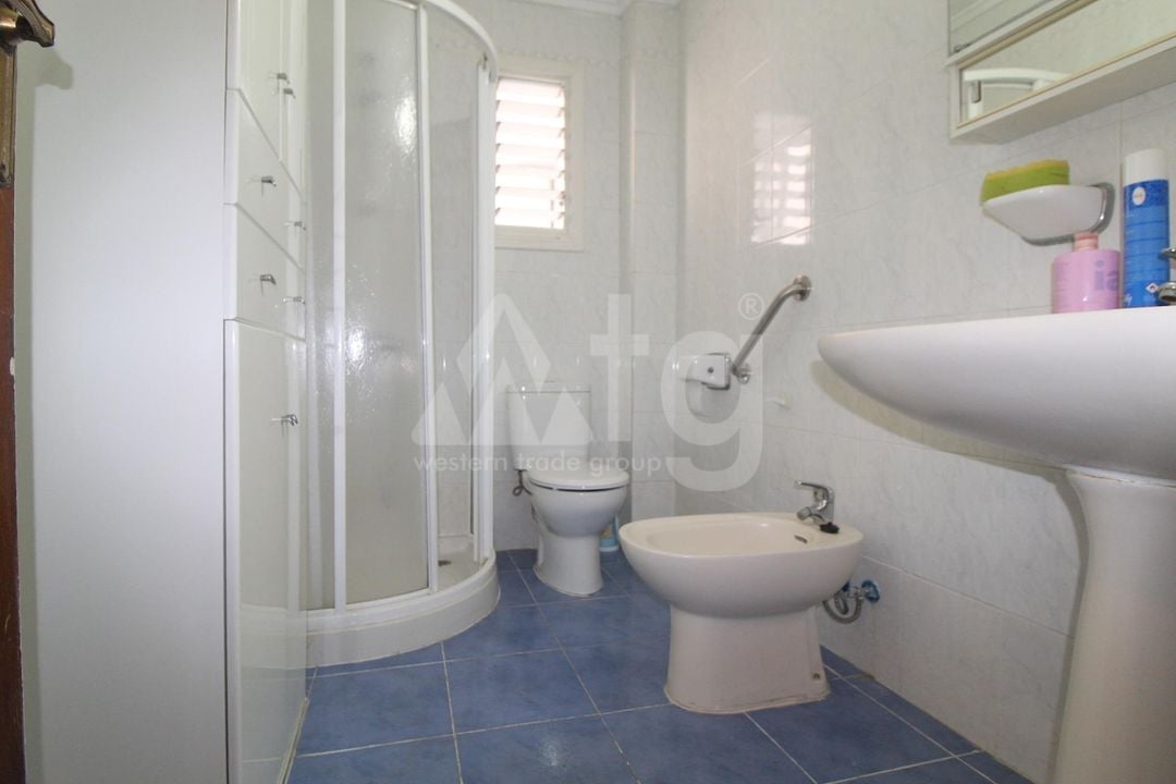 Appartement de 4 chambres à Torrevieja - ALM107588 - Photo - 19