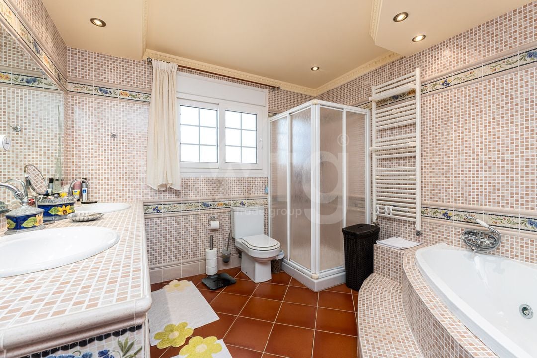 Vilă cu 4 dormitoare în Benissa - CGN107597 - Imagini - 17