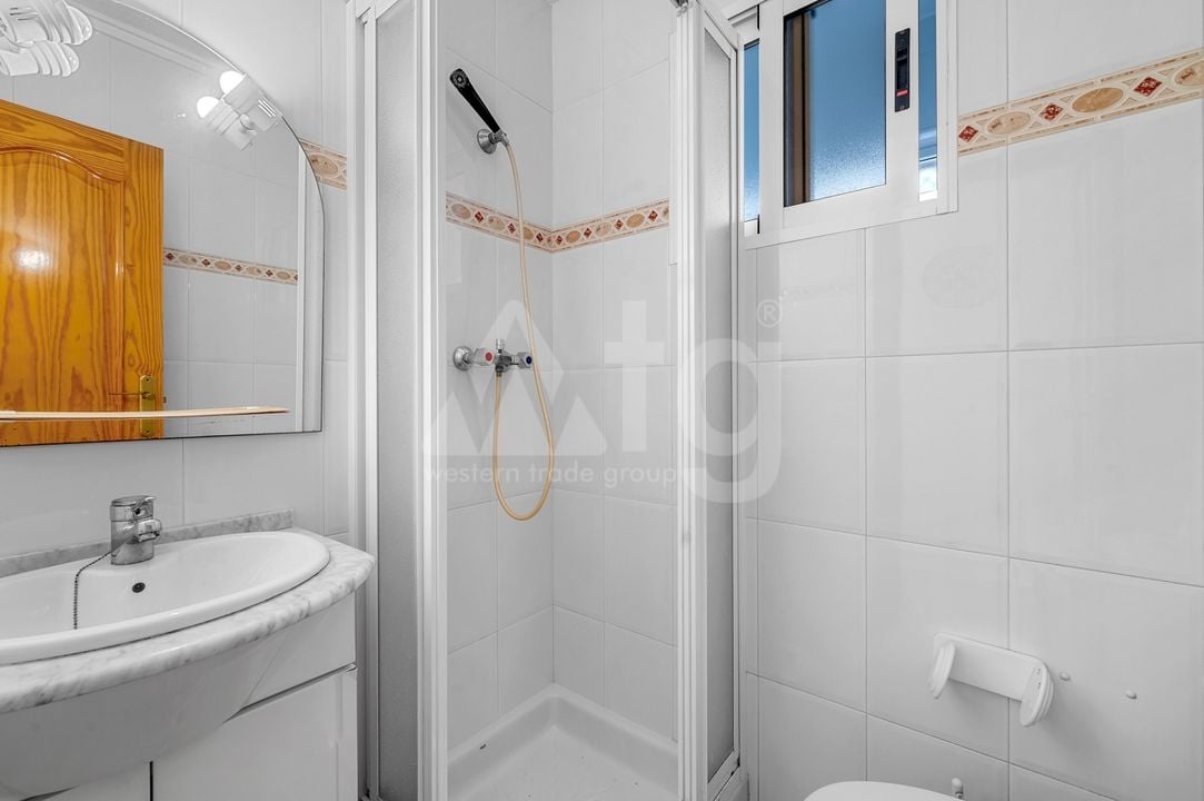 Appartement de 3 chambres à Torrevieja - CBB110454 - Photo - 19