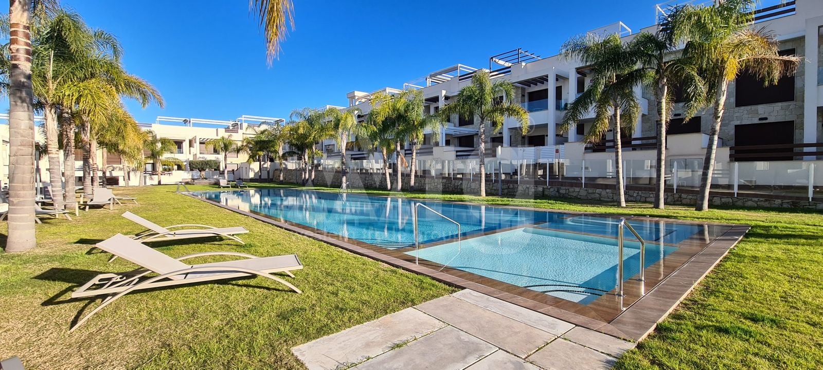 2 bedroom Bungalow in Torrevieja - ERV110961 - Photo - 1