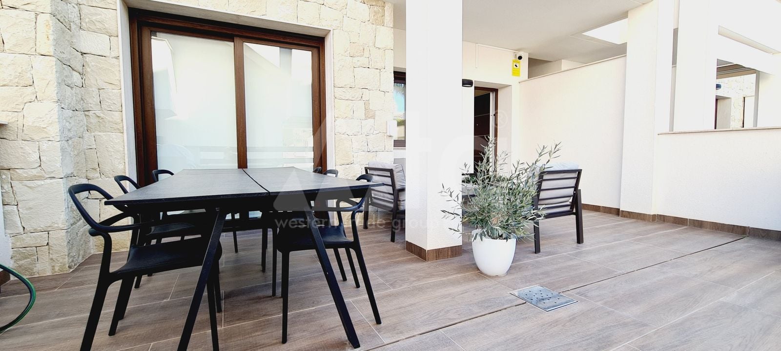 2 bedroom Bungalow in Torrevieja - ERV110961 - Photo - 2