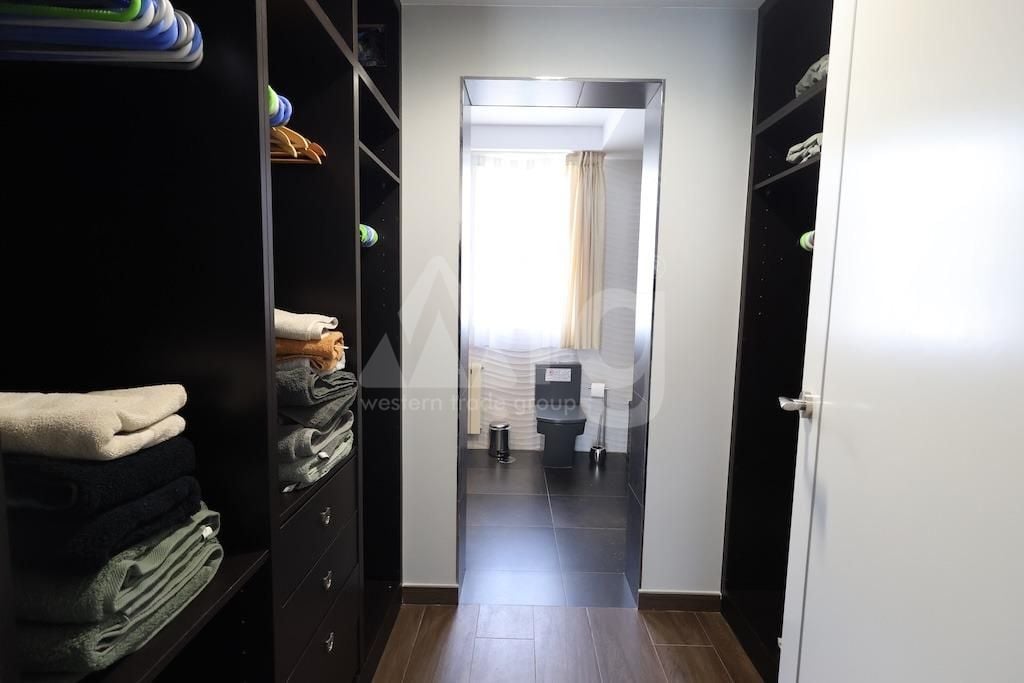 4 bedroom Villa in Cabo Roig - CRR111105 - Photo - 17