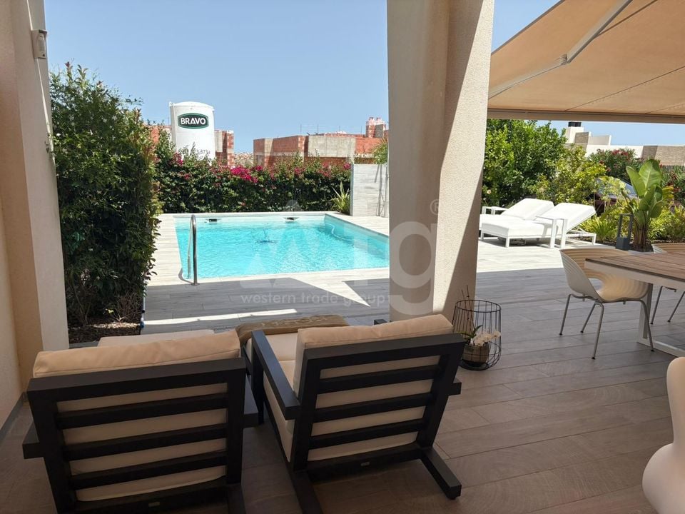 2 bedroom Villa in Algorfa - CBW111122 - Photo - 13