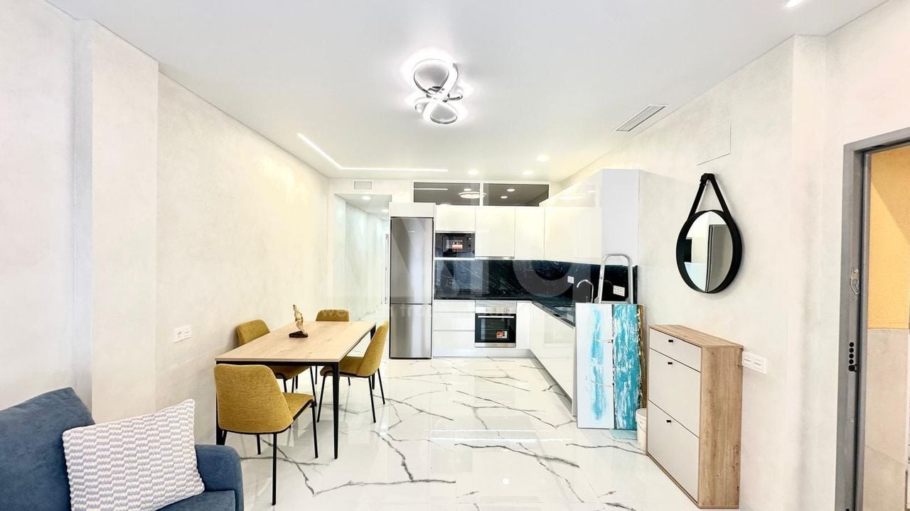 Appartement de 2 chambres à Torrevieja - CT111156 - Photo - 5
