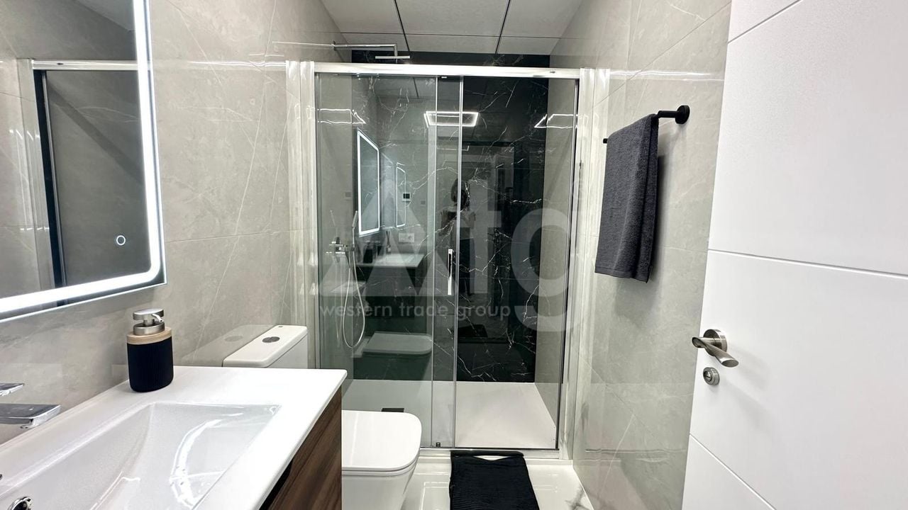Appartement de 2 chambres à Torrevieja - CT111156 - Photo - 22